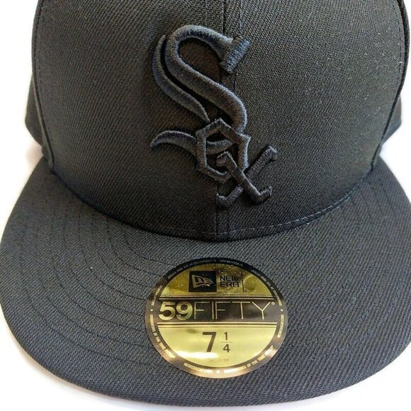 59Fifty New Era Size 7 1/4 Chicago White Sox Fitted Hat Cap Basic Black On Black - Picture 2 of 7